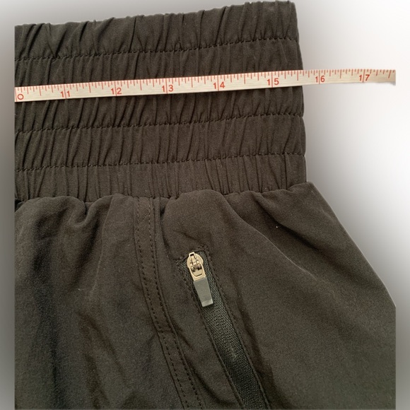 Fengbay wide elastic 3" waist running shorts with liner 2 zipper pockets large - Picture 5 of 6